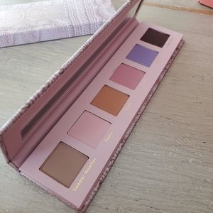 Dominique Cosmetics Eyeshadow Pallet